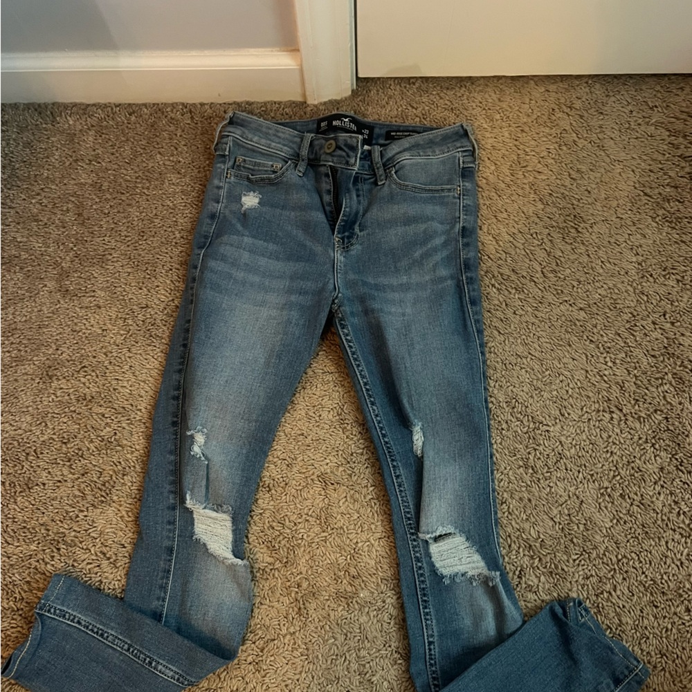 Hollister Women's Light Blue Distressed Skinny Jeans